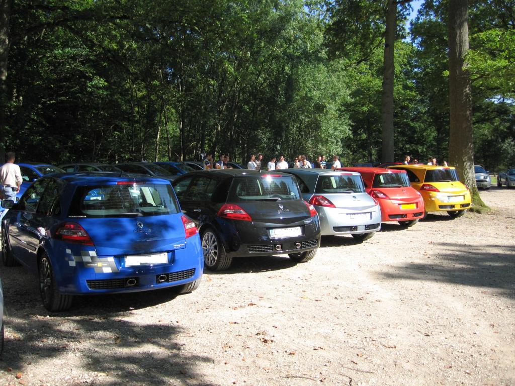 http://img40.xooimage.com/files/0/a/1/sortie-clio-rs-046eff-66998e.jpg
