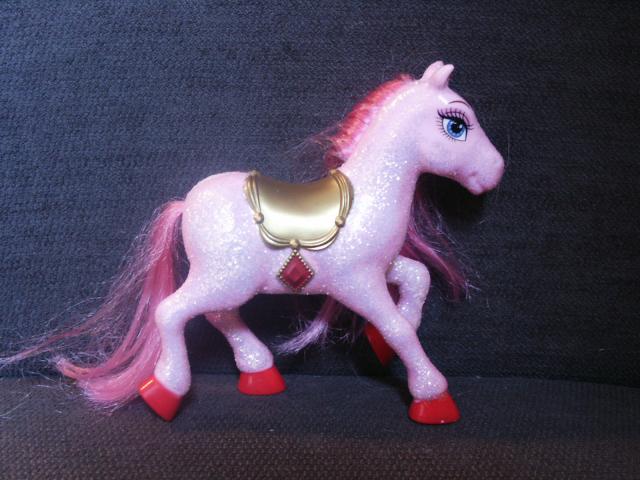 La section des poneys "non Hasbro" Fackies-011-10ce2b9