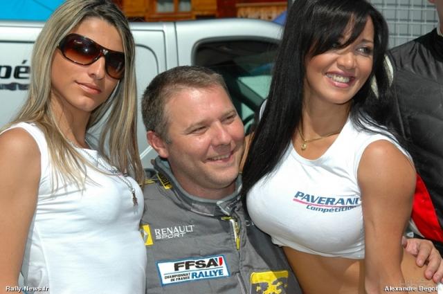 http://img40.xooimage.com/files/7/8/a/db209cc4d4eecef4e...6963d1924-f0e5f9.jpg