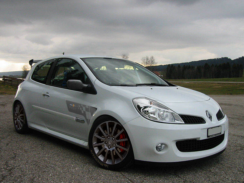 clio-cup-enron-1--5dd31e.jpg